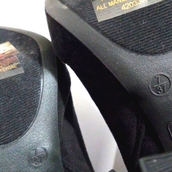 BAMBOO BLACK FAUX SUEDE PLATFORM STACK HEEL ANKLE BOOTS SIZE 7 NWT - Picture 6 of 7